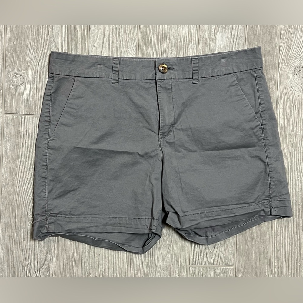 Old Navy Everyday Short Mid Rise Gray Short 5” Inseam Size 12